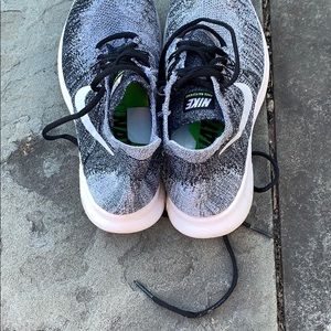Nike Shoes - Nike freerun flyknit Oreo Nike Shoes - Nike freerun flyknit Oreo